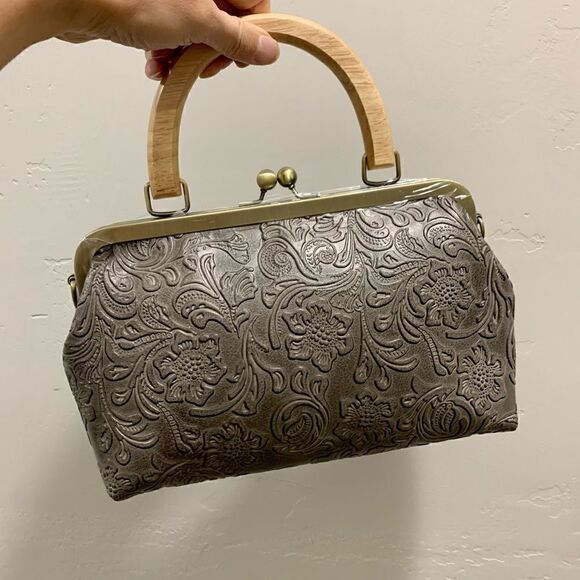 Handmade Genuine Cowhide Floral Embossed Wood Handle Kiss-lock Satchel Bag - Picture 1 of 11